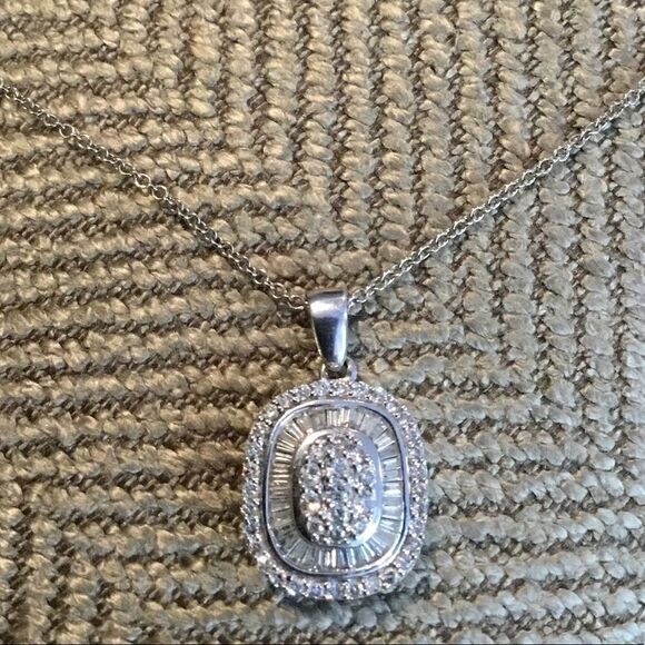 DIAMOND 14 K WHITE GOLD STATEMENT NECKLACE - Picture 1 of 6